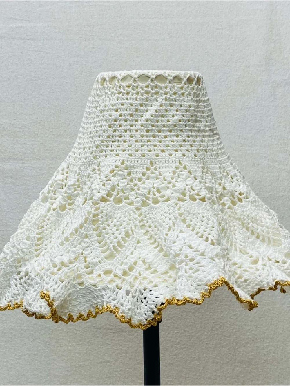 Hand Crocheted Ivory Lampshade Cover W/ Gold Trim Scalloped Edge Cottagecore REA